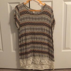 🧺 Xhilaration Cap Sleeved Top Size M 🧺